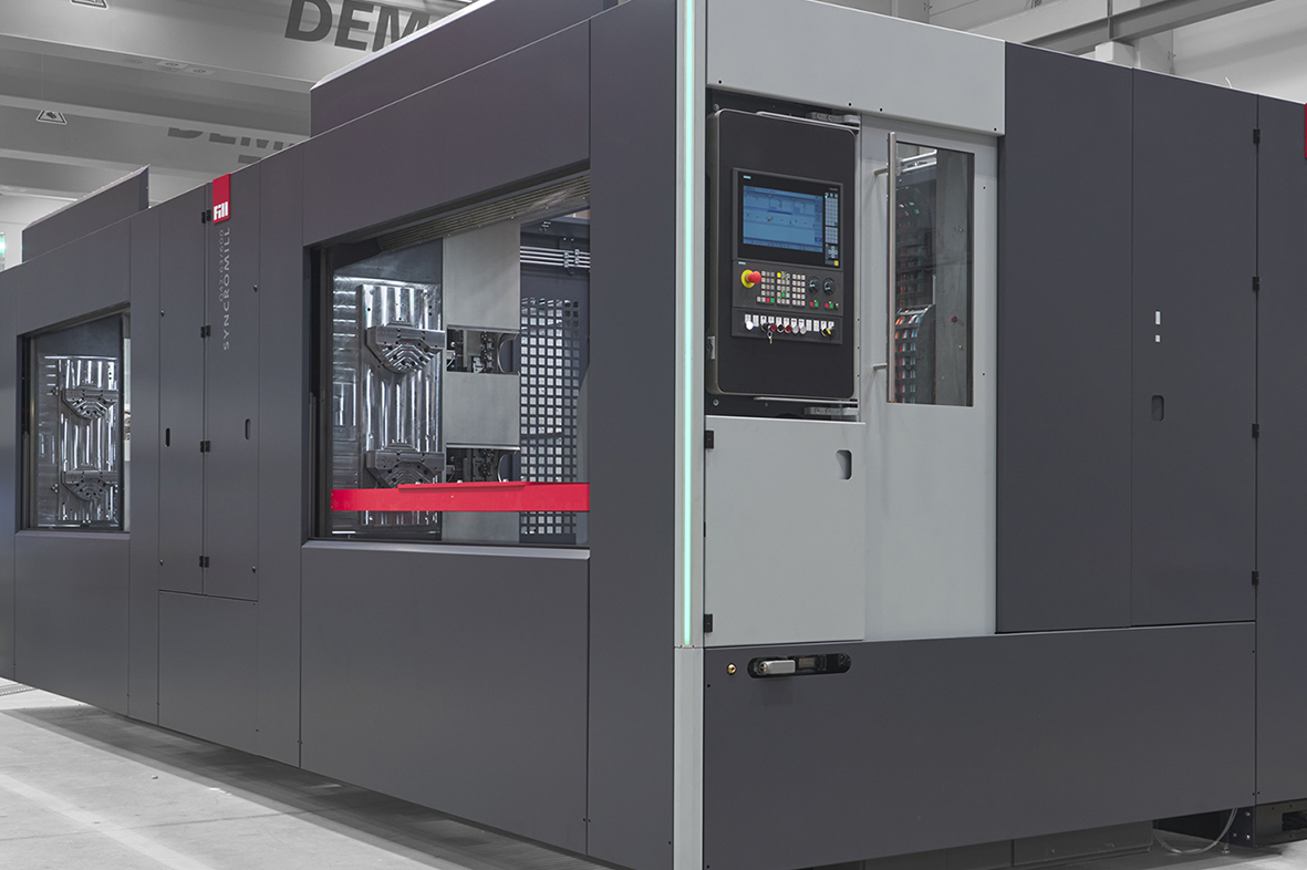 Machine with integrated LED luminaires